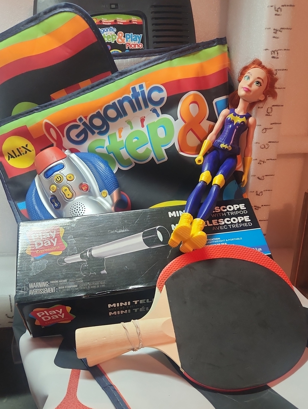 Expressions Gigantic Step & Play Piano Toy in Green, Orange, Red, Black
